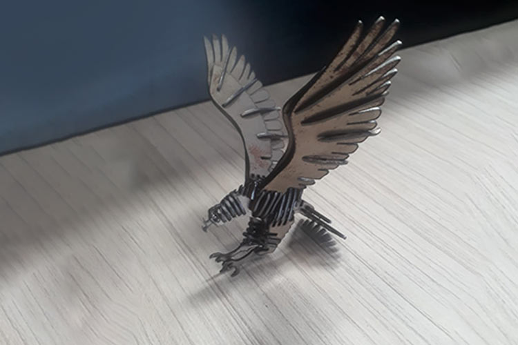 trabajo realizado con una cortadora laser