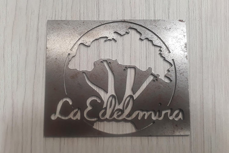 trabajo realizado con una cortadora laser